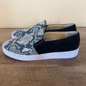 Vionic 356 Midi Snake Print Slip On Shoes Leather Women Flats Size 9.5